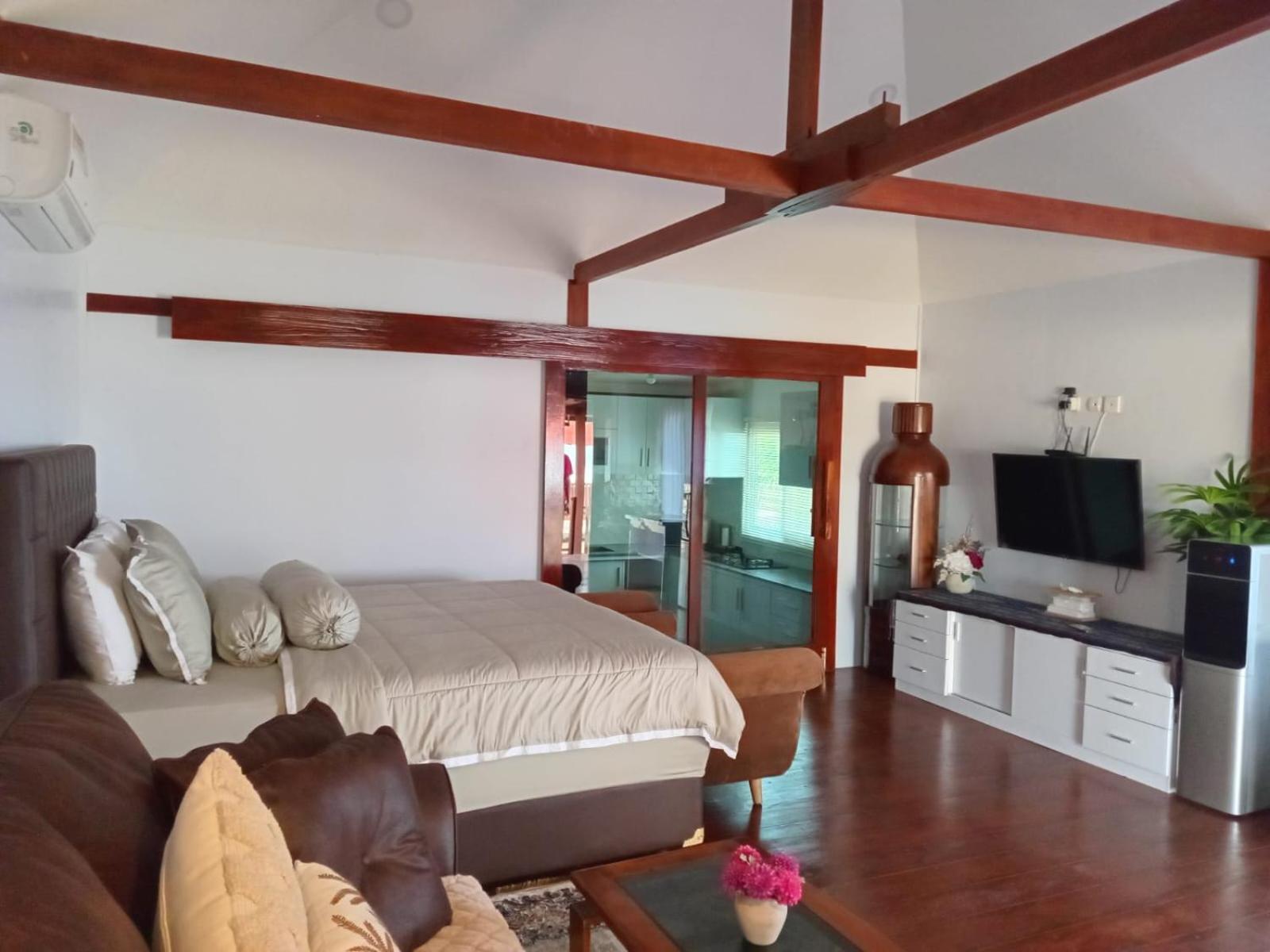 Mama Nings Beach Hotel Sekongkang Eksteriør bilde
