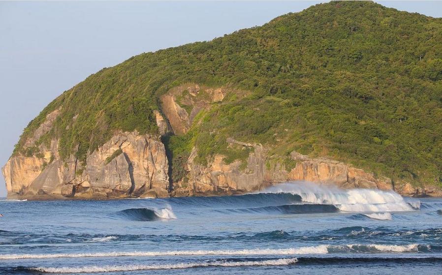 Mama Nings Beach Hotel Sekongkang Eksteriør bilde